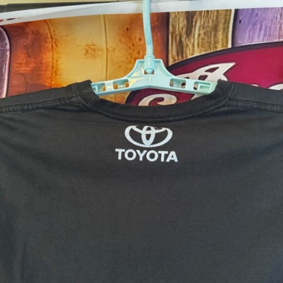 Joe Gibbs Racing Toyota Adult Team Issued T Shirt Size Medium - Picture 4 of 5